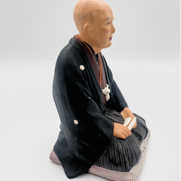 Vintage Hakata Mimasu‎ Japanese Figurine Elder Man Kneeling with Scroll Statue - Picture 4 of 6